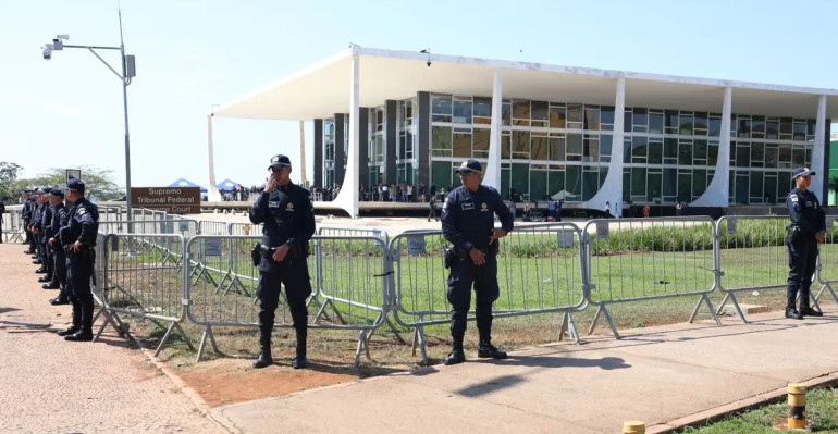 stf-encerra-sessao.jpg