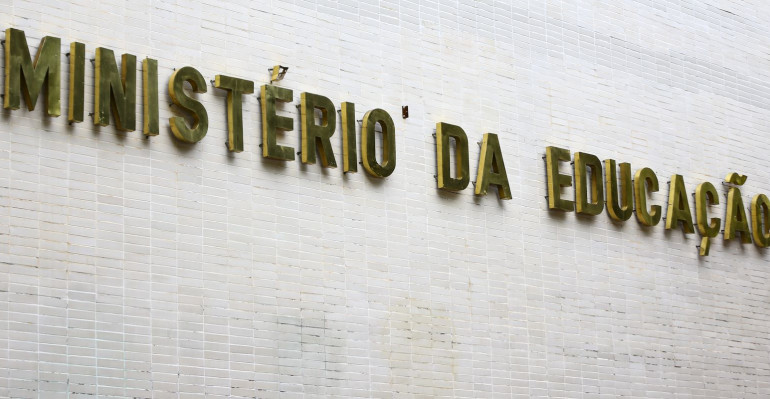 formacao-de-professores-a-distancia-mostra-desempenho-53-1-inferior.jpg