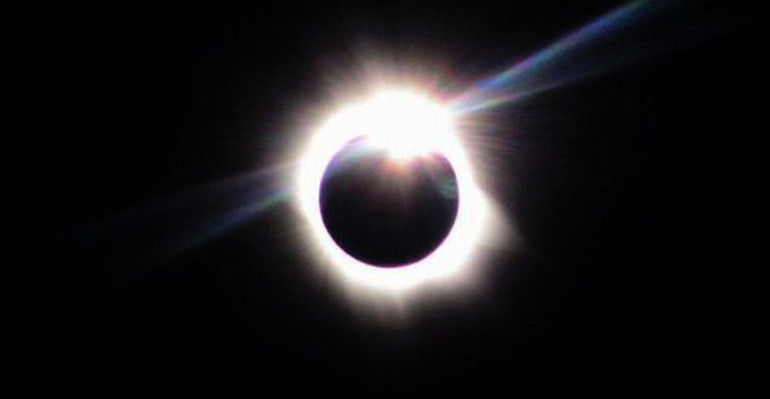 eclipse_solar_divulgacao_-_mct.jpeg